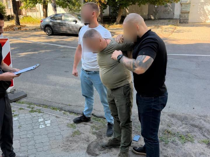 Начальника Миколаївського обласного ТЦК та СП затримали на хабарі