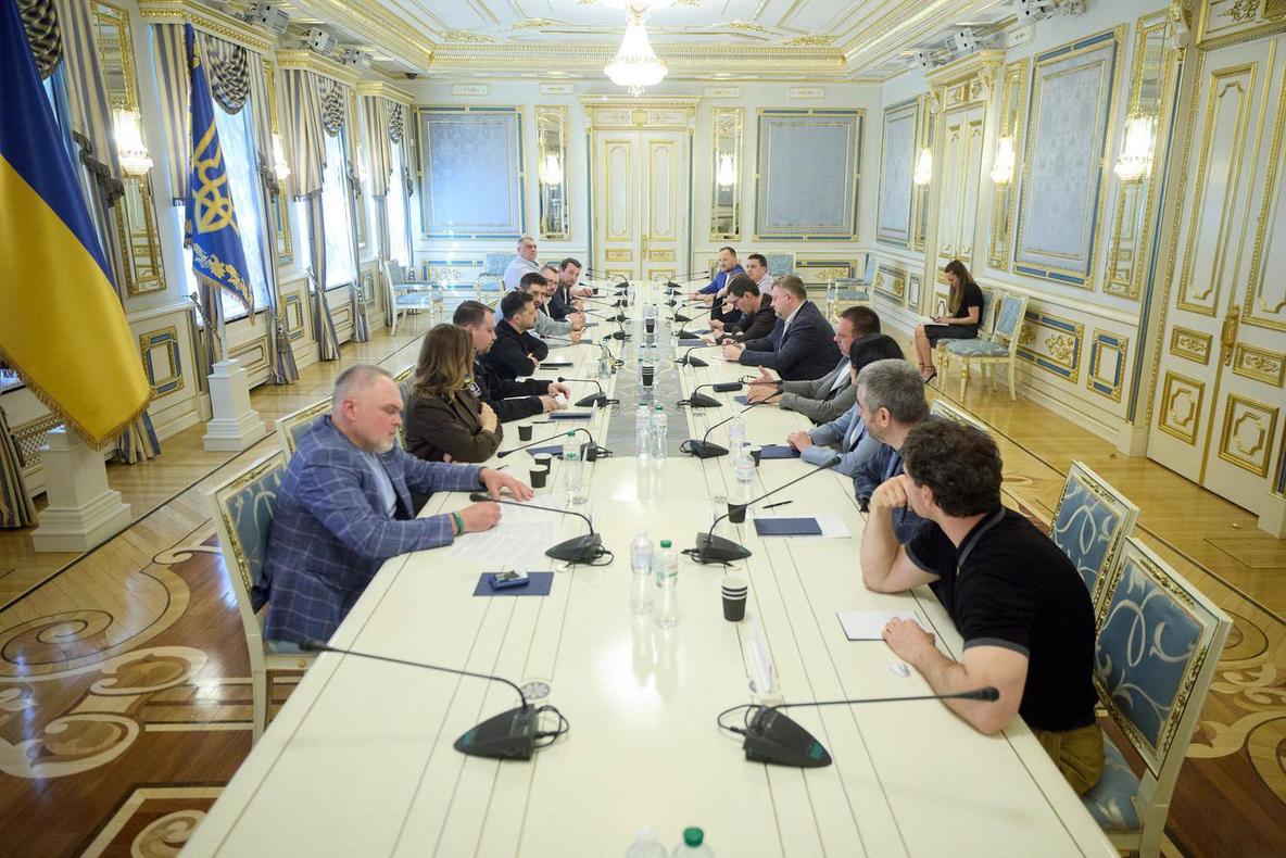 20.05.2026 Зеленський зустрівся з парламентською фракцією "Слуга народу"