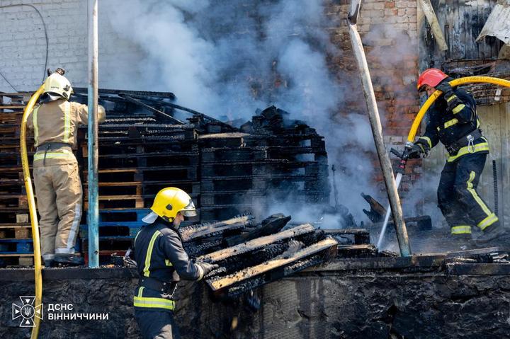 Russia struck a Nova Poshta branch in the Vinnytsia region: there are casualties, three of whom are in intensive care