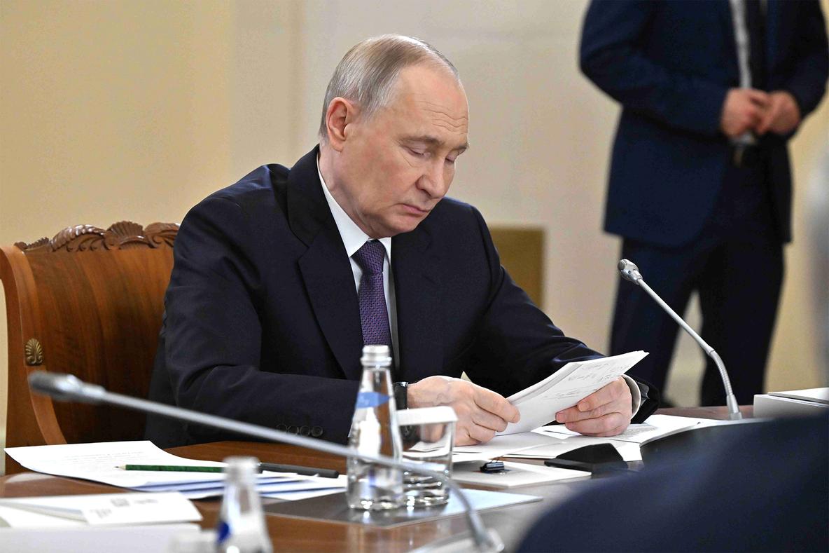 Путін заявив, що Україна "рано чи пізно втратить західні землі"
