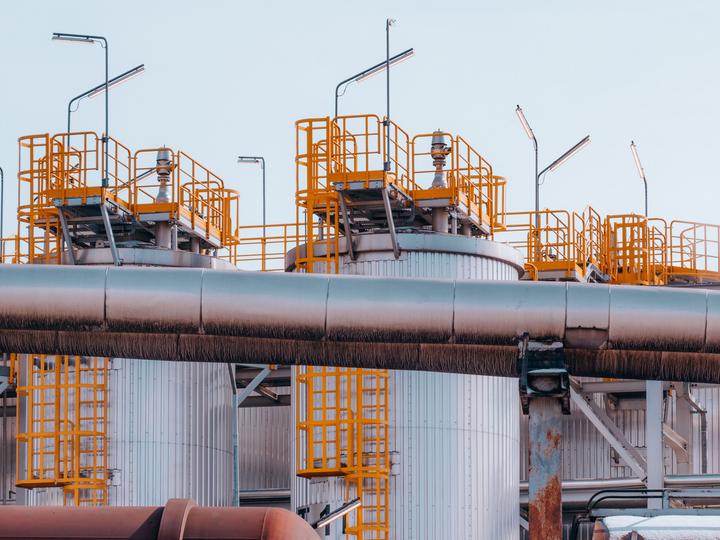 Нафтові резервуари