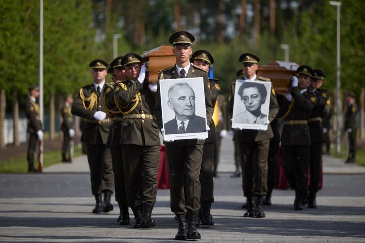25 травня Перепоховання