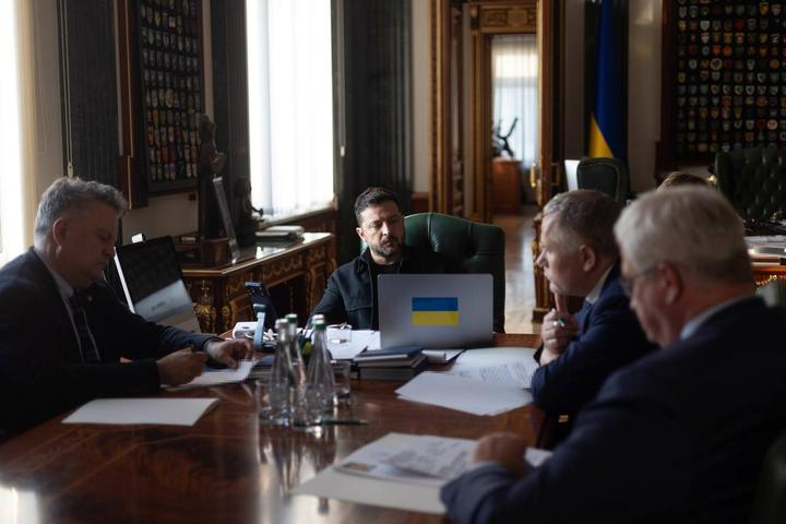 “Важливо прибрати бюрократію”. Про що Зеленський говорив з генсеком НАТО та президентом Фінляндії