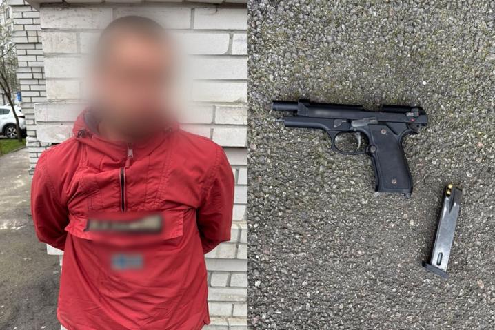 У Києві затримали чоловіка, який ходив вулицею з предметом, схожим на пістолет